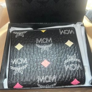 NIB MCM skyoptics visetos Bi-fold leather wallet authentic new in box limited